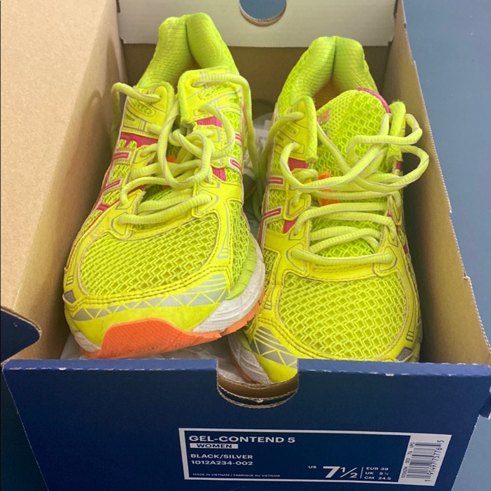 ASICS GT-2000 running shoes